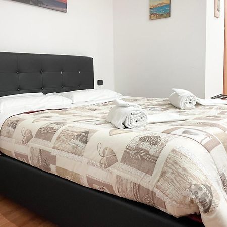 Napolidays Toledo Apartment By Dimorra Exterior foto